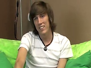 Horny emo twink stroking his cock solo
